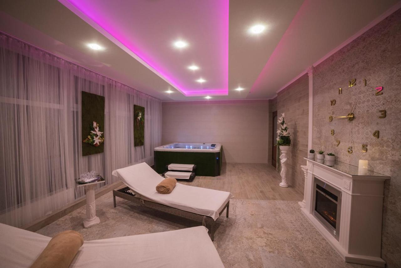Hotel Alfa Giraltovce Dış mekan fotoğraf