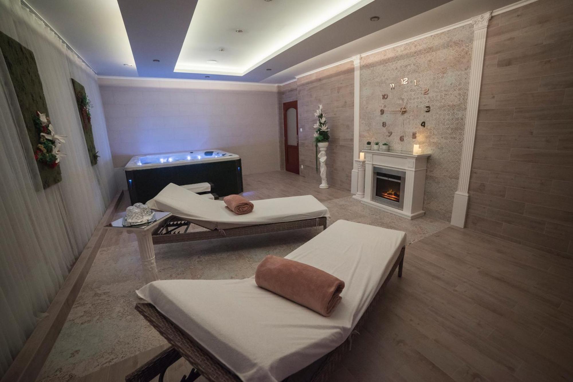 Hotel Alfa Giraltovce Dış mekan fotoğraf