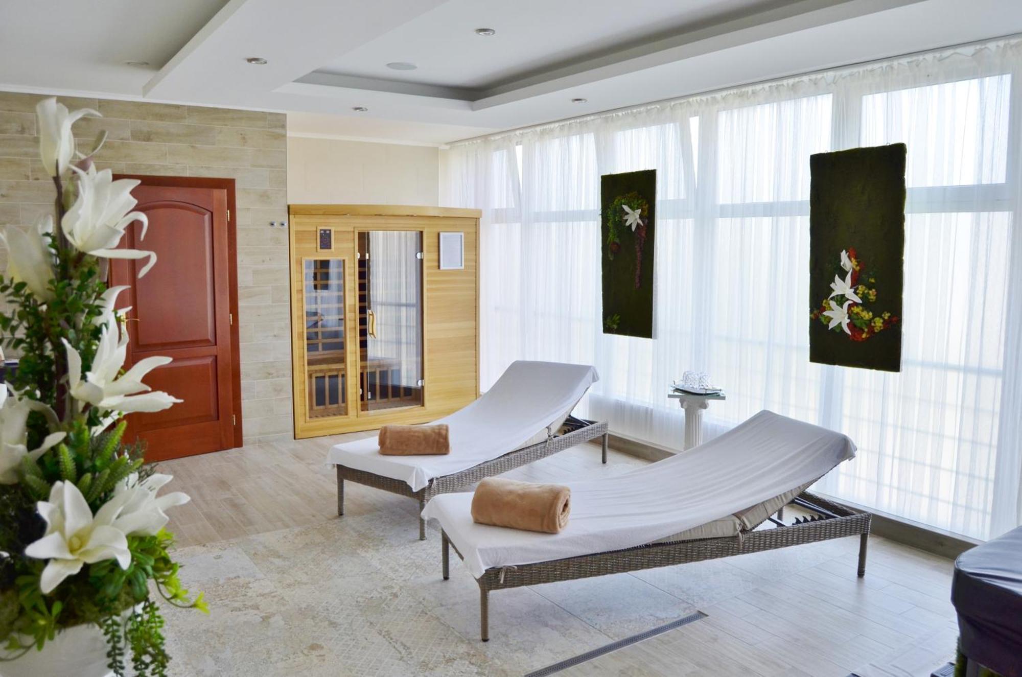 Hotel Alfa Giraltovce Dış mekan fotoğraf