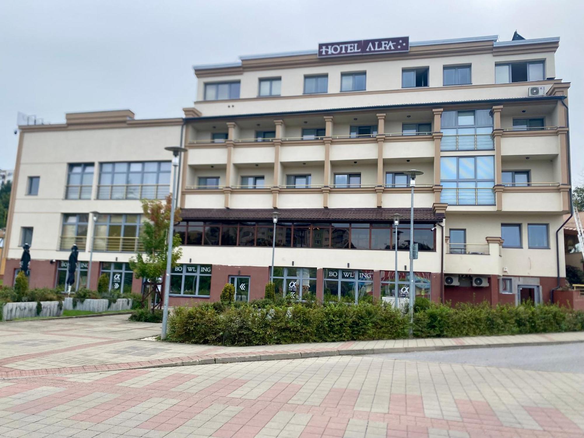 Hotel Alfa Giraltovce Dış mekan fotoğraf
